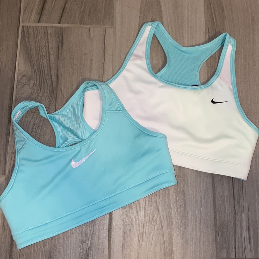 NWT Girls Nike Reversible Sports Bra